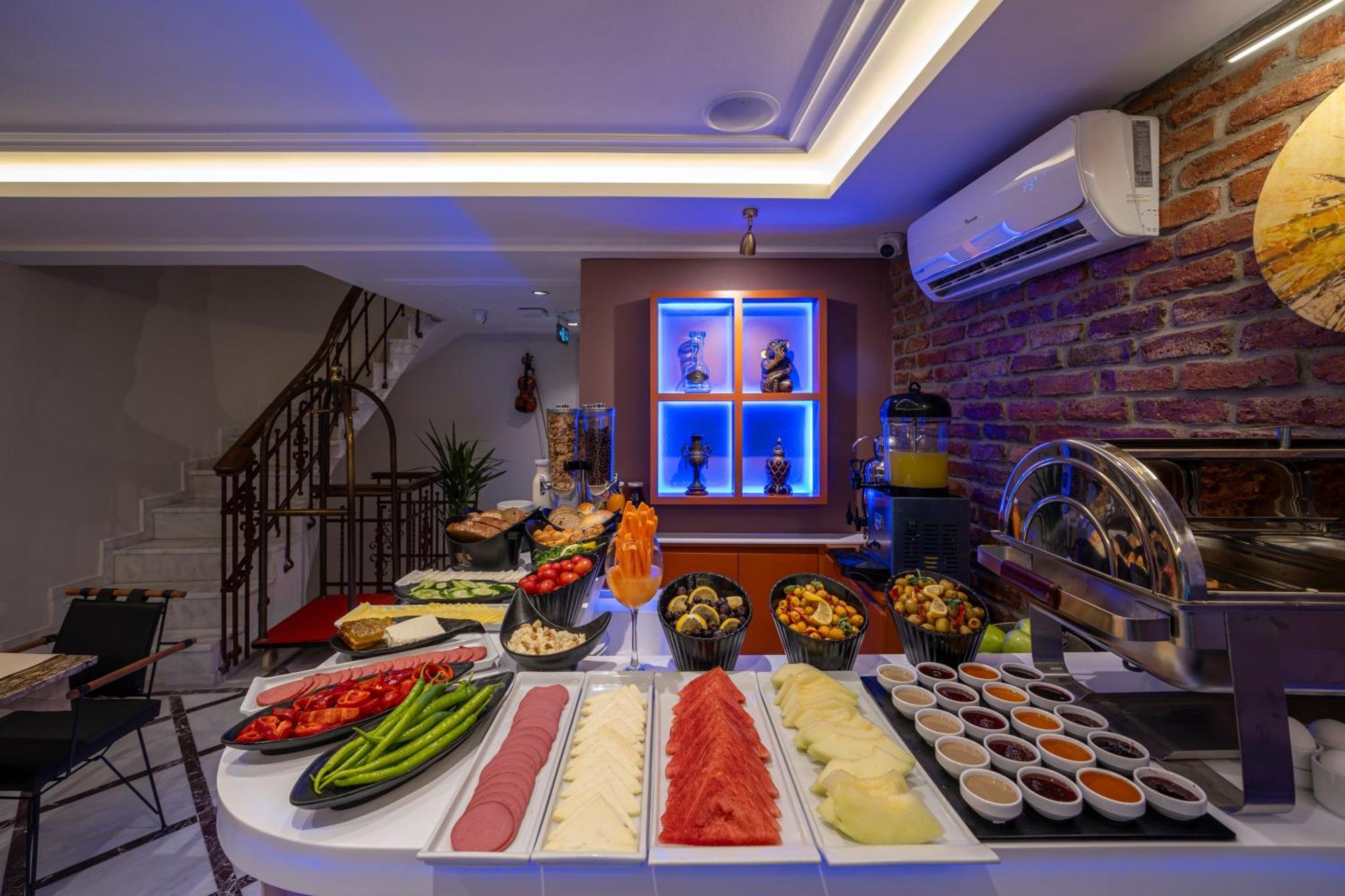 Pera Luna Premium Hotel イスタンブール エクステリア 写真