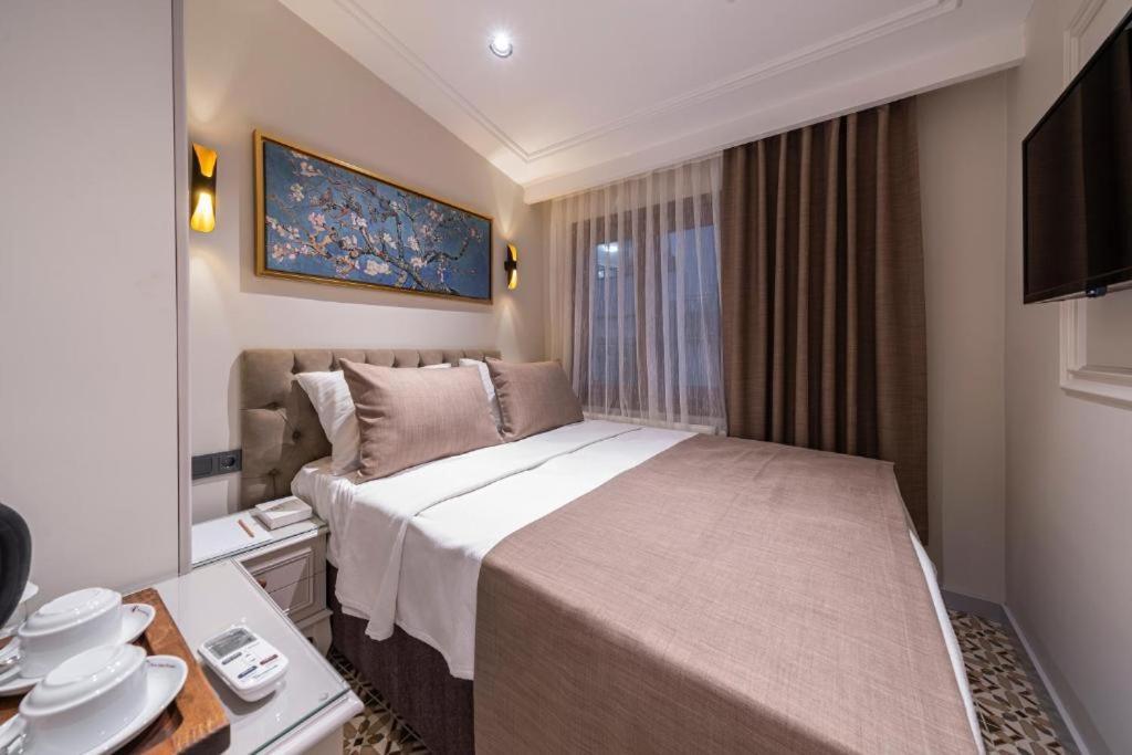 Pera Luna Premium Hotel イスタンブール エクステリア 写真